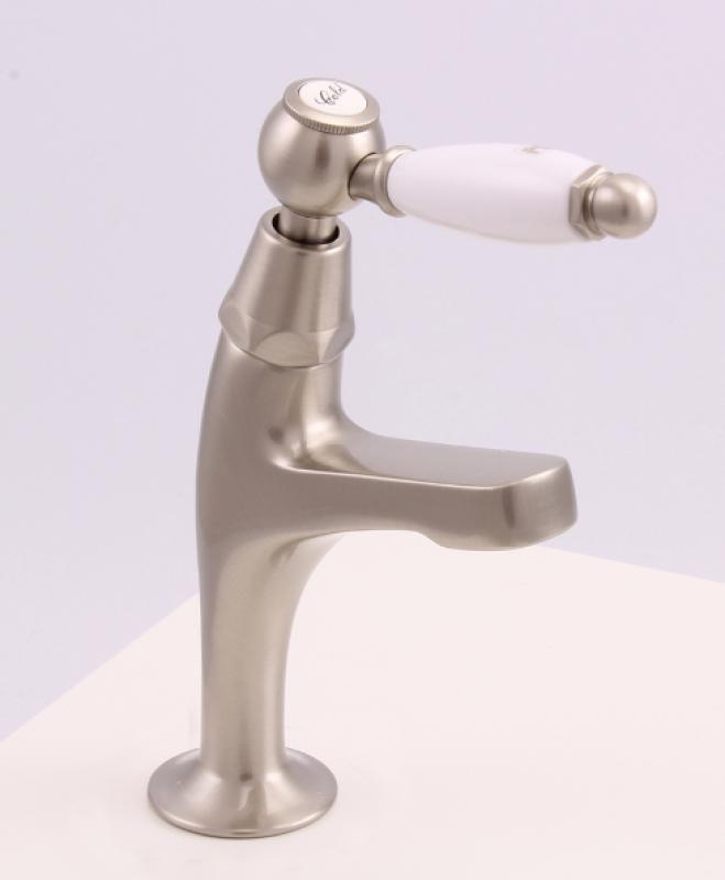 Rubinetto classico per lavabo PB con leva bianca, acqua fredda, modello piccolo in acciaio inossidabile 1208854912.