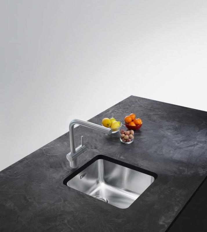 Franke Atlas Neo Rubinetto da cucina in acciaio inossidabile massiccio con beccuccio girevole 115.0521.435