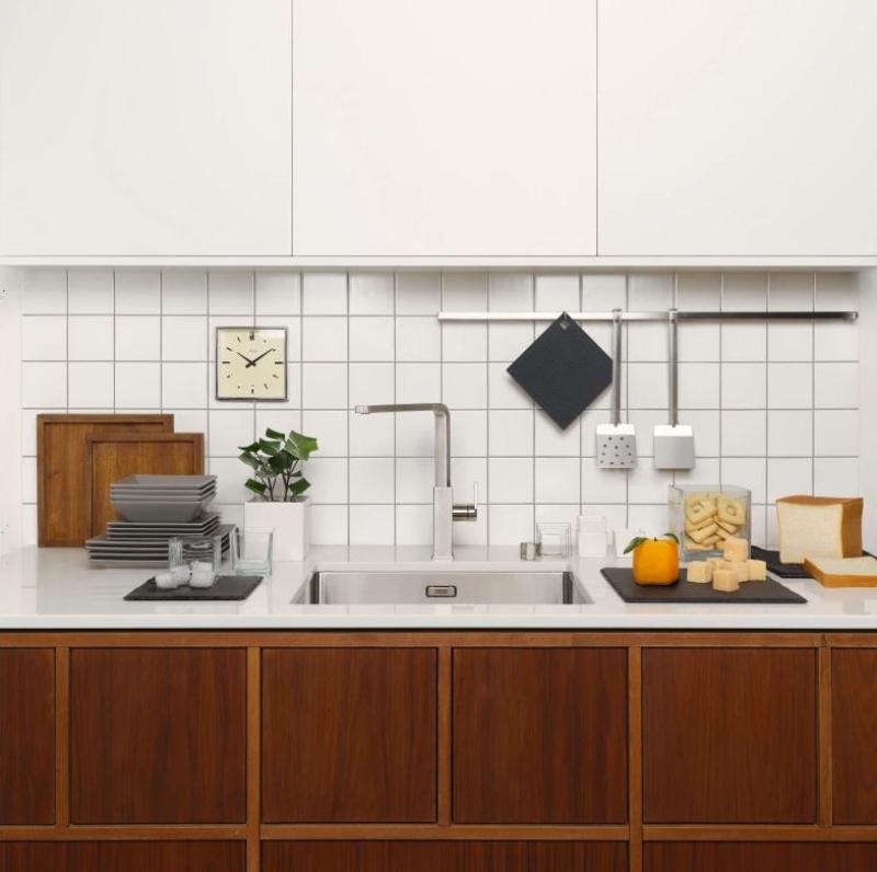 Franke Rubinetto da cucina in acciaio inossidabile massiccio Mythos con beccuccio girevole in acciaio inox 115.0547.852