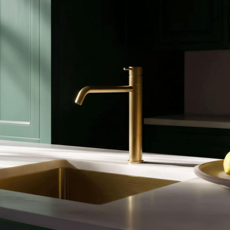 Waterevolution Flow Rubinetto da cucina in ottone spazzolato T150LE
