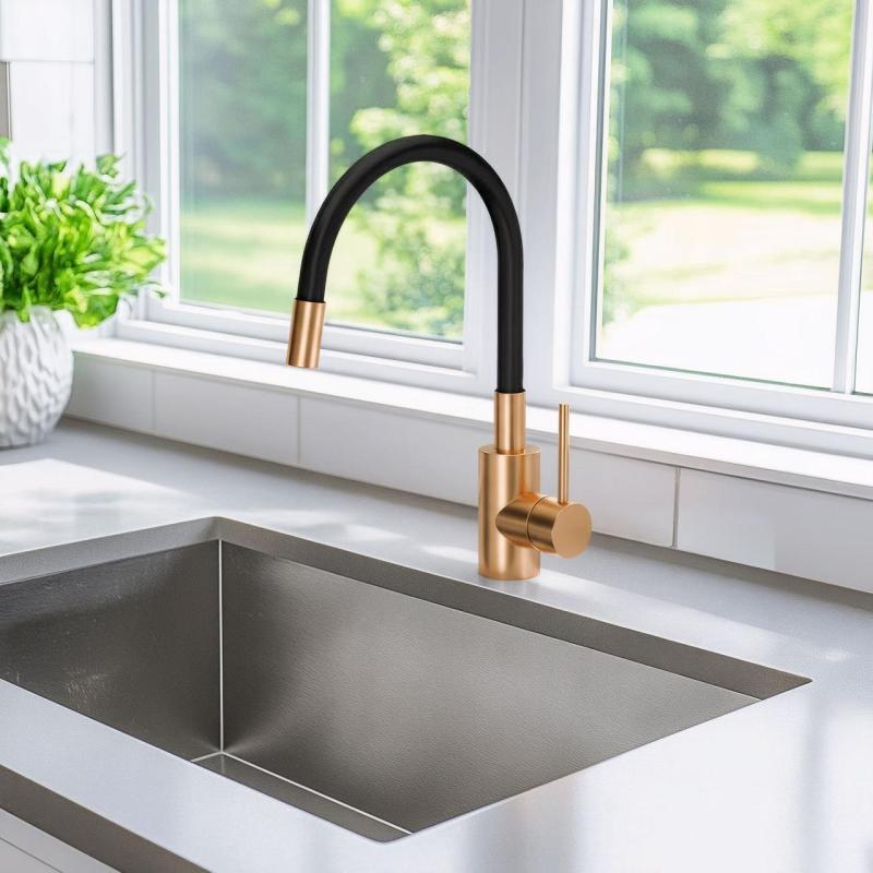 Bristol Quadri Rubinetto da cucina con boccetta flessibile nera PVD rame spazzolato 1208955984