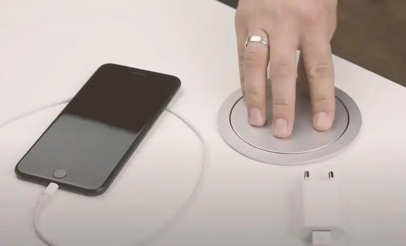 Indux Push Presa da cucina argentata a scomparsa con messa a terra per il piano di lavoro con 3 spine e 2 porte USB 1208957411