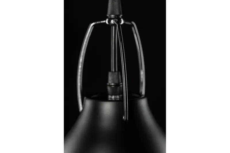 Decor Orient lampada a sospensione conica in metallo nero con interno bianco a contrasto 4475