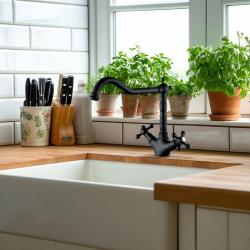 AquaTrimo Windsor rubinetto classico da cucina nostalgico con beccuccio angolare nero opaco 21WS7531SW