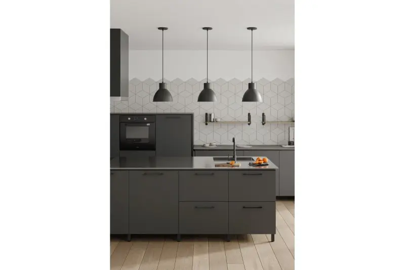 Lampada sospesa Dante Decor nera opaca con interno bianco, diametro 27,5 cm 2119.