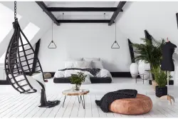 Decor Gija è un lampadario sospeso nero a forma di triangolo a un punto 2621.