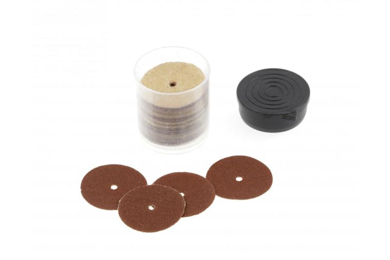 Hoegert Set di accessori di ricambio per la mini smerigliatrice 155 pezzi 1208960202