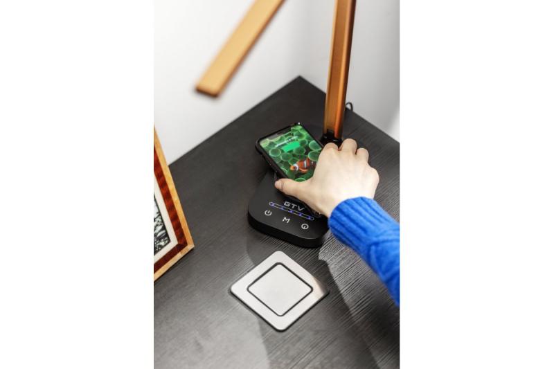 Decor Lampada da scrivania Bressi 8W 450lm AC220-240V 3-CCT Ricarica wireless USB PF>0 5 RA>80 Nero / Oro 1208962479