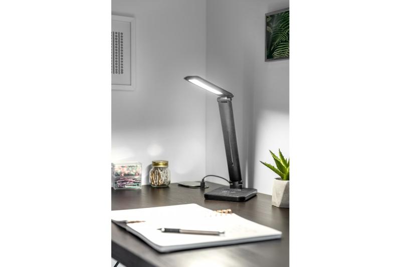 Decor Lampada da scrivania a LED IZUKA 6W 400lm AC220-240V 50/60Hz CCT caricatore induttivo nero. 1208962497