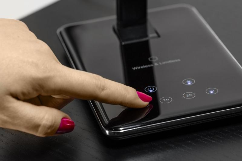 Decor Lampada da scrivania Tritton 6W 340lm AC220-240V 4-CCT Ricarica wireless USB PF>0 5 RA>80 nera 1208962518