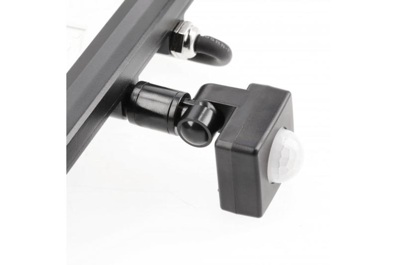 Faretto LED iNEXT con sensore di movimento 50W 4000lm, PF>0,9, RA>80, IP65, 120°, 6400K, corpo nero 1208962862