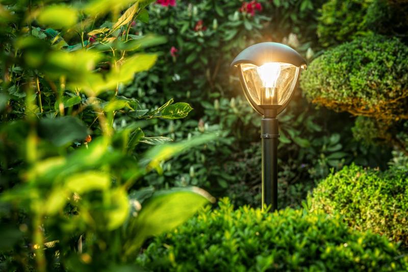 Decor Lampada da giardino GRANDE-P E27 MAX.60W IP54 AC220-240V 50-60Hz palo nero 1208963883