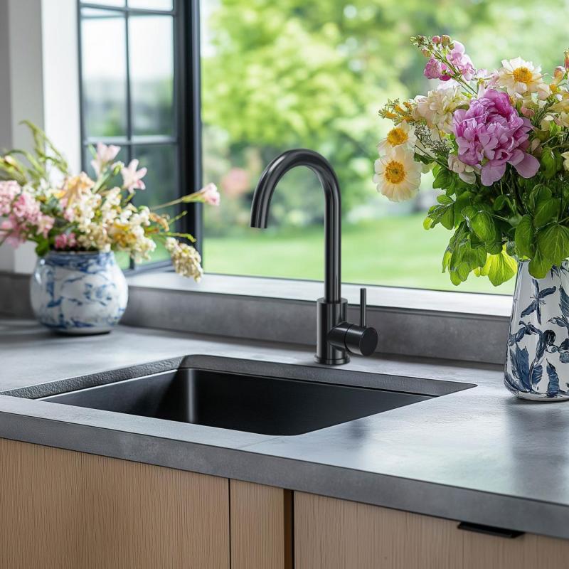 Quadri Coventry Miscelatore da cucina in acciaio inossidabile PVD nero spazzolato con beccuccio girevole 1208967084