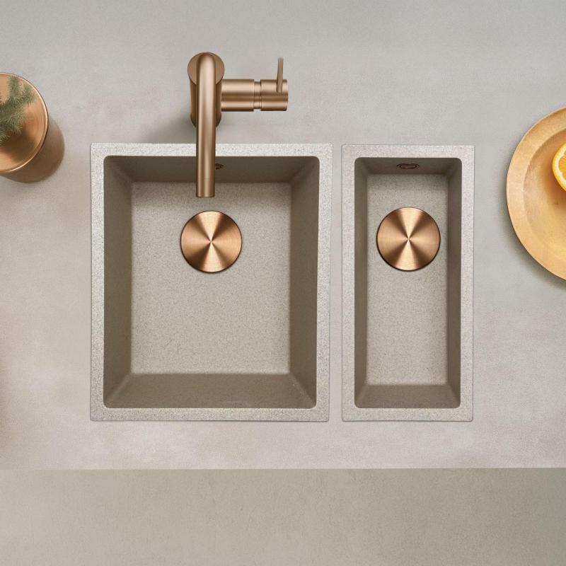 GraniteMy Universal lavello in granito sabbia beige 34x40 cm montaggio a incasso, sottotop e filo top con tappo in rame 1208968009