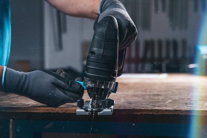 HÖGERT sega a gattuccio a batteria, 18V, impugnatura antivibrazione - senza batteria