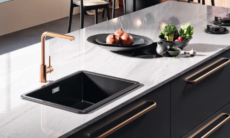 Ausmann Ceramic Ember Tappetino in ceramica Lavello quadrato nero Da appoggio e da incasso 40 x 40 cm con tappo in acciaio inox 1208970507