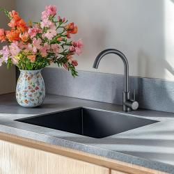 Ausmann Arvia Gun metal PVD miscelatore da cucina con bocca girevole 1208970641