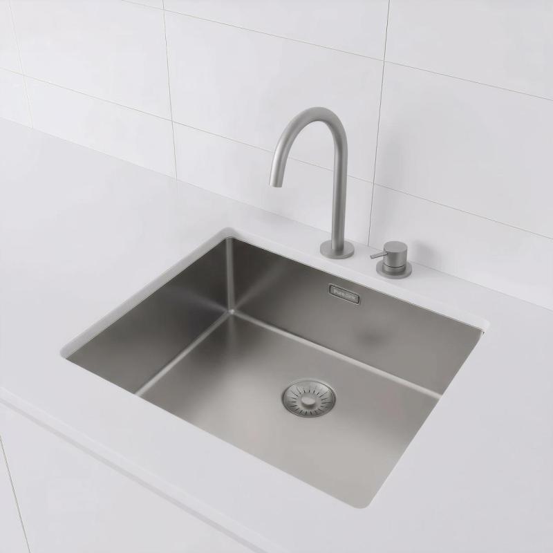 Pure.Sink Exclusivo Lavello in acciaio inossidabile 50x40 cm con raggio di 10mm per installazione sottotop, a filo e sopra il top PEX5040-02