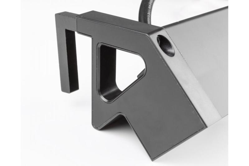 Presa per mobili Basco, 3 prese con messa a terra, USB A+C, cavo da 1,5m, nero con montaggio