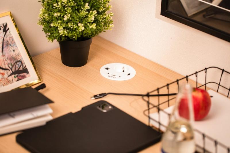 Presa da mobili RONDO, 1xSHUKO, 1xUSB-A, 2xUSB-C, HDMI, cavo RJ45 1,5 m, bianca