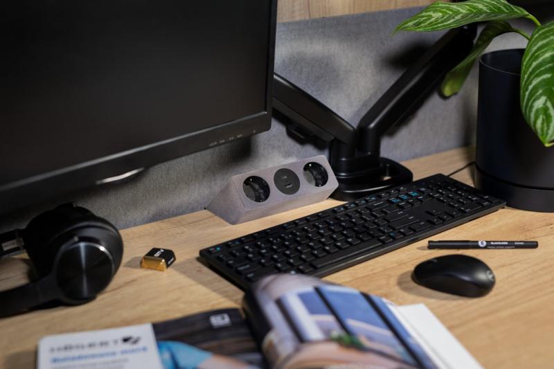 Presa per mobili SOFITO, 2xSCHUKO, USB A+C, cavo 1,5 m, grigio flock