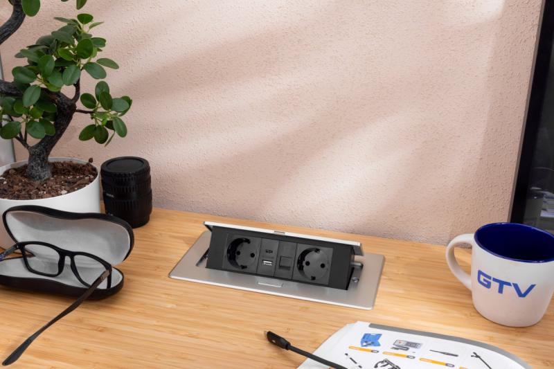 Presa per mobili MULTISOFT, 2xSHUKO, USB A+C, RJ45, cavo 1,5 m, alluminio