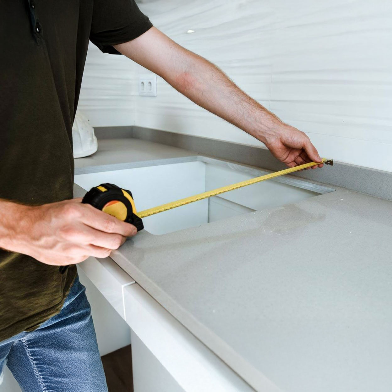 Come installare un lavello sottotop?